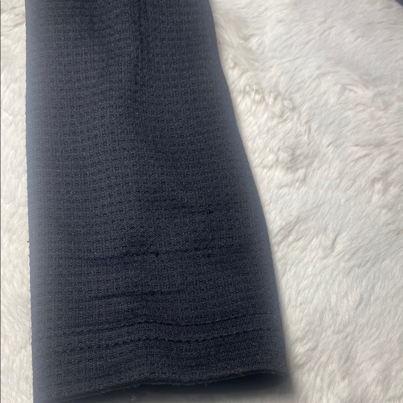 Nike Black Long Sleeve Tee with Iconic Swoosh - Picture 7 of 7